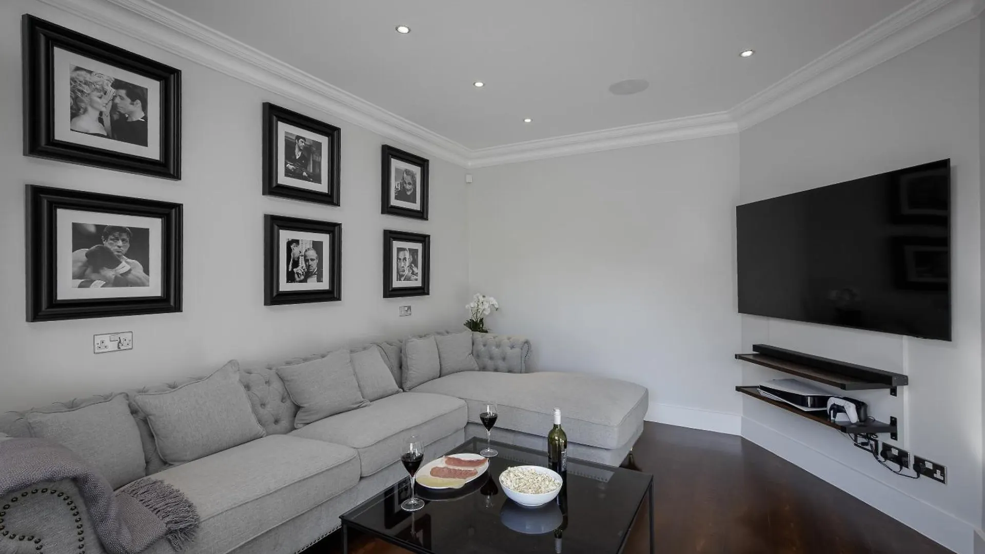 Spengarth House By Stamp Sa Villa Blackpool